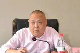 保卫科副科长一路升任“一把手”？四川一医院院长落马引热议视频封面