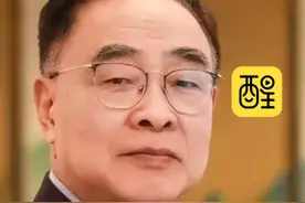 全国人大代表张伯礼：建议故意伤害致人重伤刑责年龄降至12岁， 取消14—16周岁施暴者在故意伤害致人重伤案件中的年龄豁免！（编辑：黄燕飞；责编：崔锦玥：素材来源：四川观察）#刑责 #故意伤害罪 #张伯礼 #2025全国两会 #年龄 张伯礼建议调整刑责年龄范围视频封面