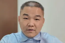 感觉这件案肯定有毛病，当事人似乎想通过以刑化债达的方式解除债务问题#抖音创作季 #抖来普法2025 #刑事律师视频封面