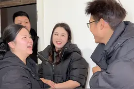 给姐姐和妹妹准备的礼物，她们特别喜欢，不是因为有多贵重，而是得到了满满的仪式感#记录真实生活 #农村生活 #相亲相爱一家人视频封面