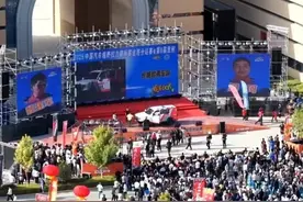 2025敦煌越野耐力赛开赛，魏建军亲自下场与众车手一起挑战千公里赛道