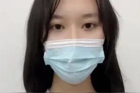 女学生实名举报重庆某高校，老师及副院长恶意阻止毕业，副院长放话：只要我在一天，我就让她毕不了业，11月2日涉事高校学院负责人回应视频封面