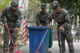 三月春风送温暖，雷锋精神代代传。（陆敏丰  黄文涛）#雷锋精神视频封面