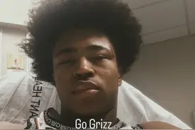 灰熊新秀韦尔斯更新ins动态报平安！小伙子真硬啊！ #灰熊vs黄蜂 #韦尔斯 #篮球 #dou来NBA