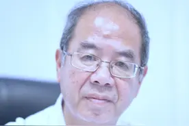 过度的紫外线照射，对白癜风造成什么影响？ #白癜风 #白癜风科普 #硬核健康科普行动  #上海 #医学科普