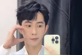 9月11日，演员于朦胧被曝坠楼身亡？《长夜行》制作公司回应：目前联系不上于朦胧和其经纪人（潇湘晨报）