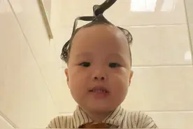揭秘2岁宝宝是如何独自洗澡的... #人类幼崽迷惑行为大赏 #萌娃 #露兮粑粑 #这么好玩的娃谁不想要一个啊 #人类幼崽视频封面
