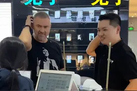 第一次打台球，请问是这样打的对吗？在线等挺急的#台球 #台球教学 #台球技巧视频封面