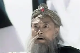 丞相比干剜心而亡，出灵当天却正巧遇到闻太师班师回朝 #好剧推荐视频封面