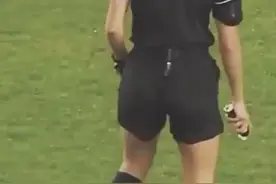 为什么FIFA停止使用泡沫喷雾？ #dou来足球季视频封面