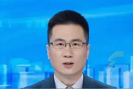 7月8日，“红老头”38岁，已被刑拘！南京60岁大叔男扮女装及与千余人发生亲密行为信息不实。#通报 #南京