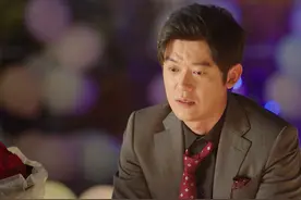 #电视剧星辰大海又是一场无疾而终的告白，当爱简爱已经成为习惯，只要能陪在她的身边，怎么都好#被星辰大海男二整破防了#林峯把遗憾演绎得淋漓尽致 视频封面