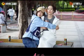 撕开裂痕，是最熟悉的陌生人，走进生活，是彼此的解药。#童瑶周依然新剧求姐姐疼我 #有你的时光里 #童瑶 #周依然视频封面