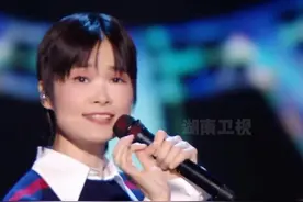 #湖南卫视连发20条李宇春 
#李宇春  演唱《下个，路口，见》，青春回忆重启，好像回到了少年时代~
#湖南卫视考古李宇春视频封面