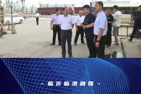 7月14日下午，全区部分重点项目和违建整治现场调度会召开。区党工委副书记、管委会主任庄少春出席会议，区党工委委员、管委会副主任朱凤平参加。#临沂临港 @抖音短视频 视频封面