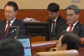 证人称尹锡悦下令把国会议员拉出国会 视频封面