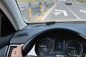 以下六种情况，即使右转为圆饼信号灯，也需要等绿灯才能通行