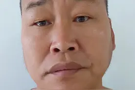 泉州市寻亲：中年男子被救助，高1米63，穿黑色短袖图片
