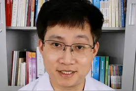 2025新版糖尿病指南新增4种降糖药，原理、优缺点是什么？ #多格列艾汀 #西格列他钠片 #司美格鲁肽 #替尔泊肽 #抖出健康知识宝藏视频封面