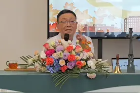 外国人144小时过境免签除了美食还有中医 外国人在中国除了早餐 恨不得天天都要下馆子。中医亦如此，只要你有技术，就有人认可你，他不懂中文，可以带着翻译来找你看病。#外国人 #144小时过境签 #美食 #中国 #中医视频封面
