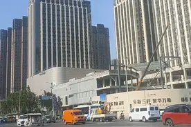 于东来：新乡胖东来三胖开始进入招工阶段，预估一千个名额左右#河南dou知道 #招聘 #胖东来 #媒体精选计划