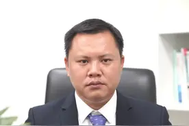 骑电动车被撞了，对方全责，可以要求哪些赔偿？ #法律常识 #每天学点法律知识 #抖来普法2024视频封面