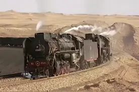 包兰铁路，宁夏段，中卫。 #铁路 #火车 #绿皮火车 #热点视频封面