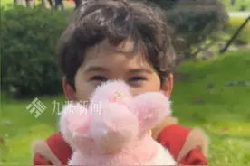 3月18日发布，一鸟难求的武汉和平鸟，在#东湖樱花园免费领蒜鸟 ，#12种方言说武汉蒜鸟 ，在评论区留下你的方言版蒜鸟吧#相约湖北赏樱花视频封面