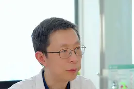 肾结石和平时喝的水有关吗 #肾结石 #输尿管结石 #肾结石的形成 #医学科普视频封面