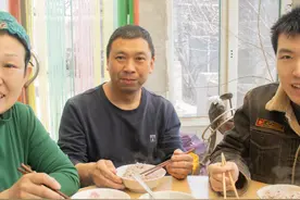 会成做小白菜丸子汤，清淡爽口，一口丸子一口汤，吃着暖胃真舒服视频封面