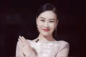 《六姊妹》演员出征红毯，梅婷知性，邬君梅高级，刘钧叔圈男神，看到高至霆：寸头无敌#吴倩 #颖儿 #沈月 #七姊妹 #2025靠什么过年视频封面