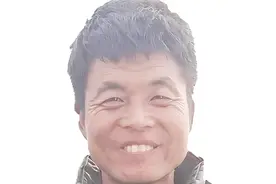 石家庄市寻人：青年男子走失，智力异常，穿背心，高1米66图片