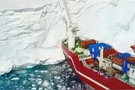 《南极冰墙》背后到底是什么？别眨眼  十秒钟带你穿越南极冰墙，探索冰墙之外的真实影像（上）#旅行大玩家 #南极冰墙之外的世界 #内容启发搜索视频封面