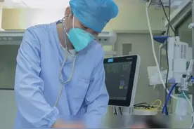 4岁男童好奇舔了口绿叶结果中毒住进ICU，医生：外观似芋头，全身都有毒#健康科普 #孩子 #芋头 #滴水观音 #广东dou知道视频封面
