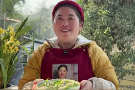 天气越来越冷了，像老王这样做一碗豌豆尖滑肉汤，肉片滑嫩，汤鲜味美，配上豌豆尖的清香，吃起安逸得很!#新农人计划2024 #农村美食 #豌豆尖滑肉汤 #家常菜 #把家乡的味道分享给大家视频封面