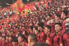 6月10日，#王钰栋点球绝杀巴林 ，国足的收官之战拿下！现场球迷喊话王钰栋：未来的中国之星！#媒体精选计划 #国足 #国足世预赛 #足球的魅力视频封面