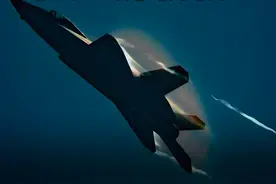 沈飞首席一锤定音，歼-35全面碾压F-35，为世界最强舰载机 #军事科技 #军事科普 #军事迷 #大国重器 #军事爱好者视频封面