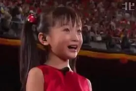 08年那个小女孩用歌声点燃了整个鸟巢 再回首这个场景，一首《歌唱祖国》仍不免让我感动
#北京奥运会 #歌唱祖国 #再也回不去的青春 #2008北京奥运会 #爱国正能量视频封面