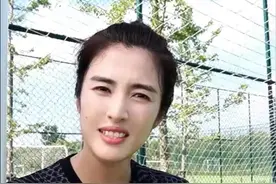 虽然门将可以用手持球，但也是要分时候滴。#赵丽娜 #女足 视频封面