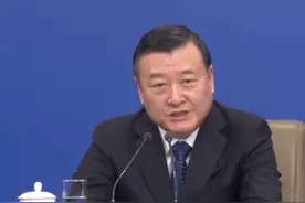 直通两会 | “好房子”最新标准！住建部：住宅层高标准提高到不低于3米 #房地产 #楼市 #直通两会 #2025两会观察 #2025全国两会