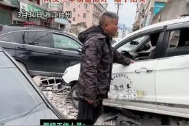 阿姨驾校练科目二直接穿墙而出，驾校：阿姨五六十岁 太紧张 人没事就好 ，“教练的问题 批评学员干什么”网友：车质量挺好  墙不结实（畅）视频封面
