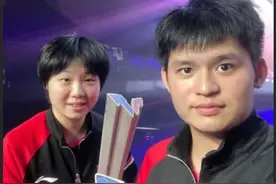 祝贺！“栋曼”组合登顶WTT美国大满贯赛混双 2025WTT美国大满贯赛，混双决赛，林诗栋/蒯曼3比0战胜韩国组合林钟勋/申裕斌。#美国大满贯 #wtt美国大满贯