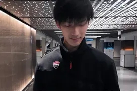 一定会开上的 对吗？
#A8 #霍希 #汽车摄影视频封面