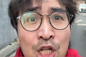 同学们家长们！可能你暂时遇到了一些挫折，但是那都是暂时的，你好好努力，一定会有好结果的！#教育 #留学 #升学规划 #学历 #暴叔讲留学 @暴叔讲升学规划 @暴叔讲家庭教育 @站在暴叔背后的男人 @暴叔讲教育规划视频封面