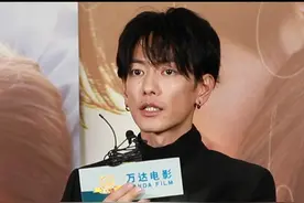 #佐藤健 亲口说粉丝对自己的昵称，这中文口语你给打几分！#电影四月女友 #长泽雅美 #看四月女友直面成年人恋爱视频封面
