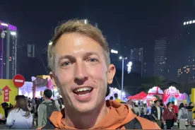 美国友人点赞佛山50公里徒步，“这是我参加过最有挑战性的徒步！”他热爱运动，曾经完成过全程马拉松。（记者：唐梦婷编辑：陈茗炜；责编：梁莹）#2025佛山50公里徒步  #佛山50公里徒步  #有功夫来佛山视频封面