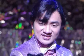 一人分唱两声？#王祖蓝人狗合唱#相逢何必曾相识 ，太牛了！#tvb港剧 #情人眼里高一d  视频封面
