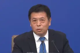直通两会 | 体重异常导致多种疾病！国家卫健委：引导医疗卫生机构设立体重门诊 #直通两会 #2025全国两会 #2025两会观察 #体重门诊视频封面