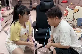 家里混战，结果没想到...#家庭搞笑  #搞笑日常  #欧阳一家