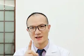 农村这个不起眼的蛤蟆草，其实是味好中药，作用多到你想不到#中医 #蛤蟆草 #蛤蟆草的功效 #中药材 #皮肤健康视频封面